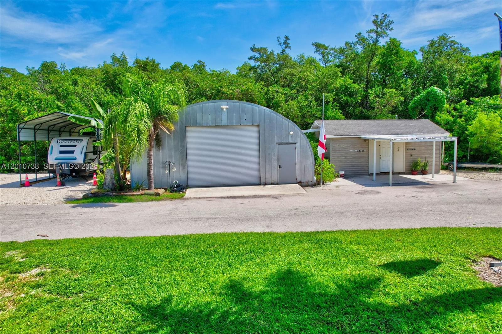   /  2394 sq. ft. $ 2026-04-30 0 foto