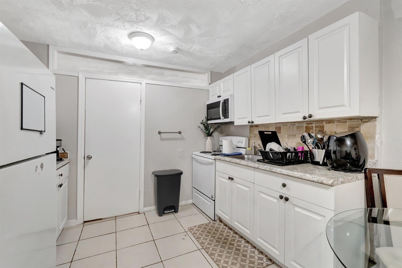 A  / 0  sq. ft. $ 2026-05-01 0 Photo