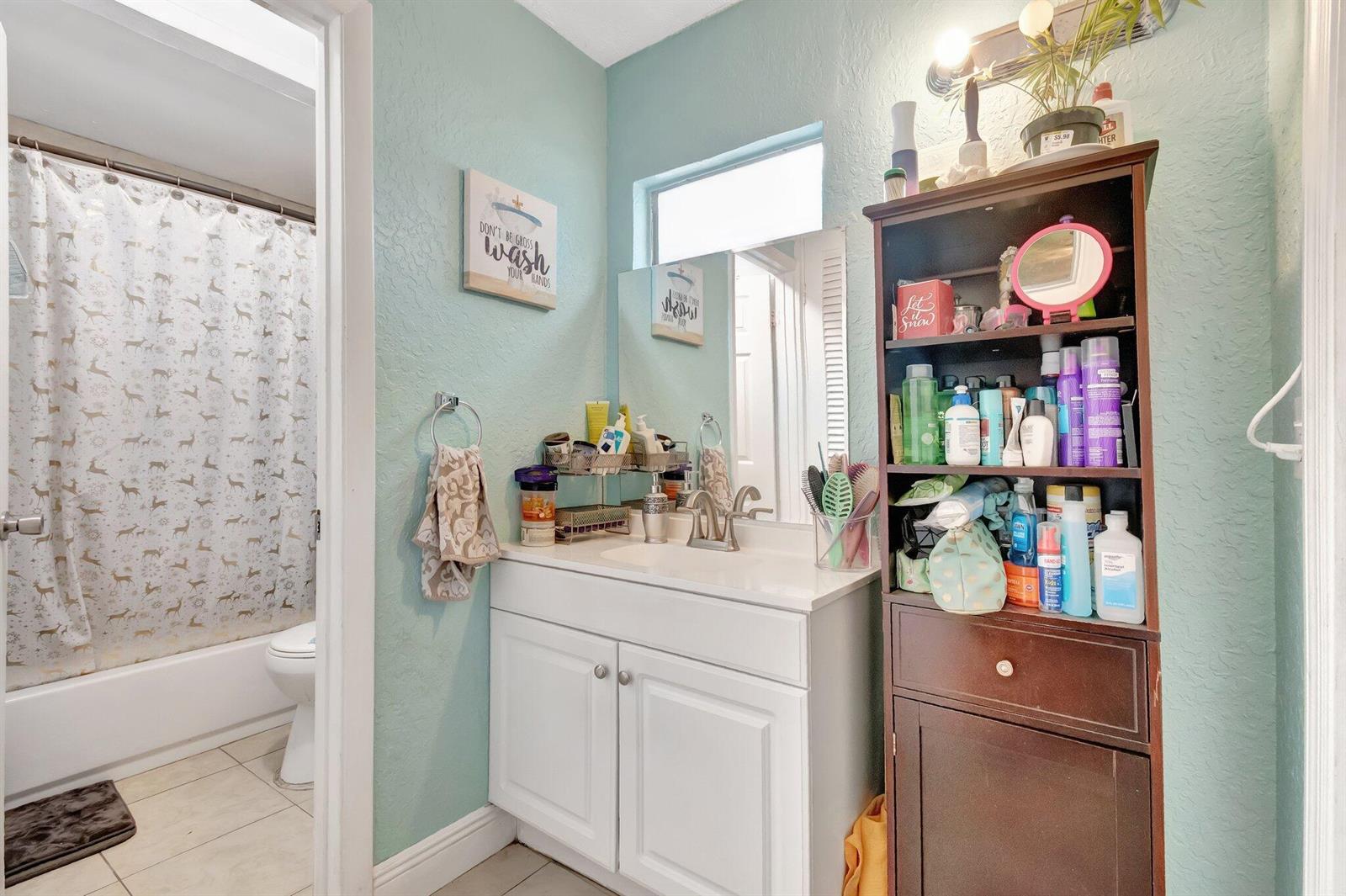 A  / 0  sq. ft. $ 2026-05-01 0 Photo