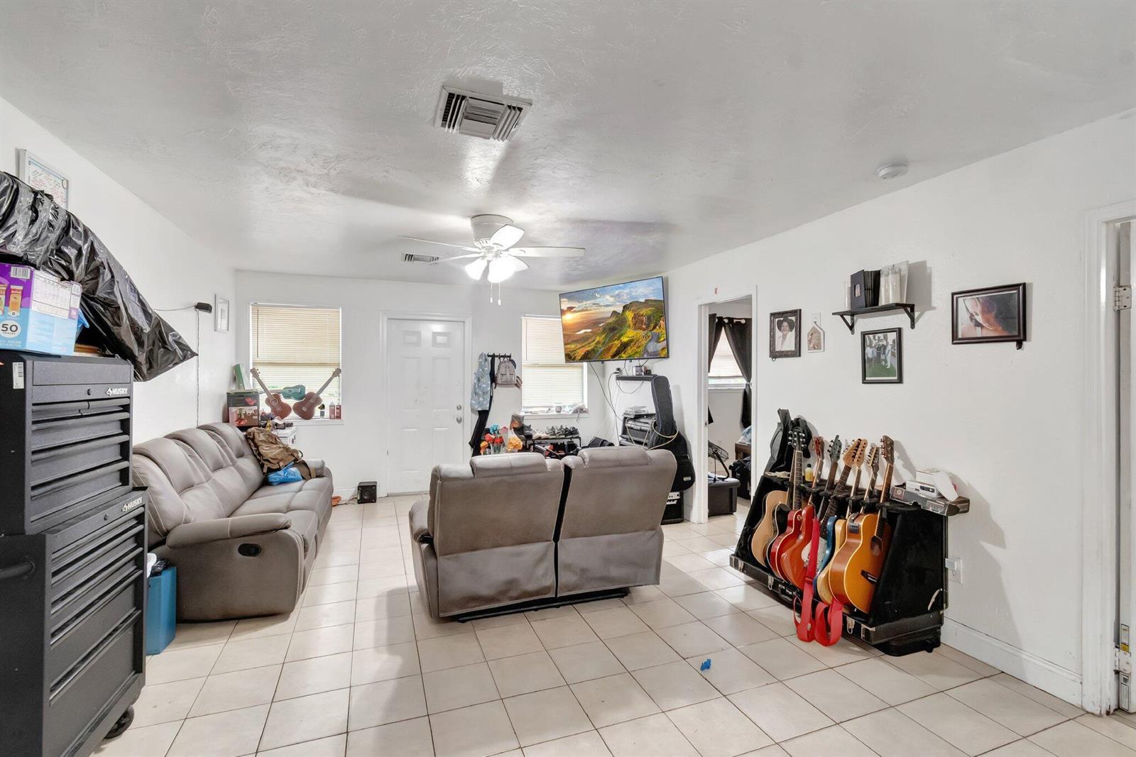 A  / 0  sq. ft. $ 2026-05-01 0 Photo