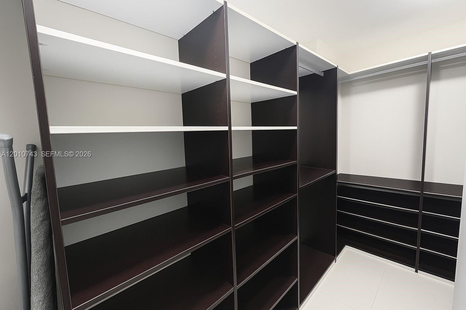 See details 1026 2 / 2 1521 sq. ft. $ 2026-04-30 0 Photo