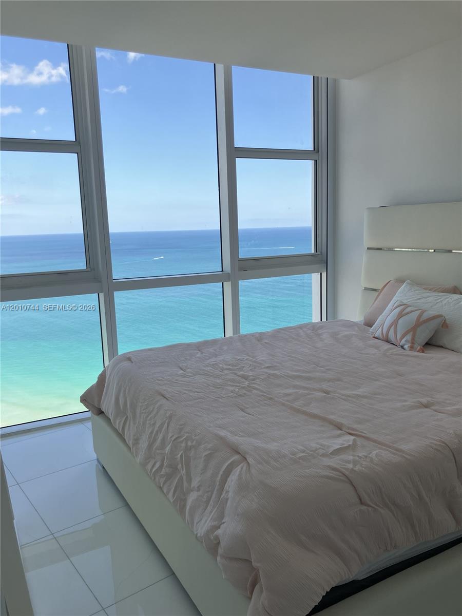 3708 2 / 3 1570 sq. ft. $ 2026-04-30 0 Photo
