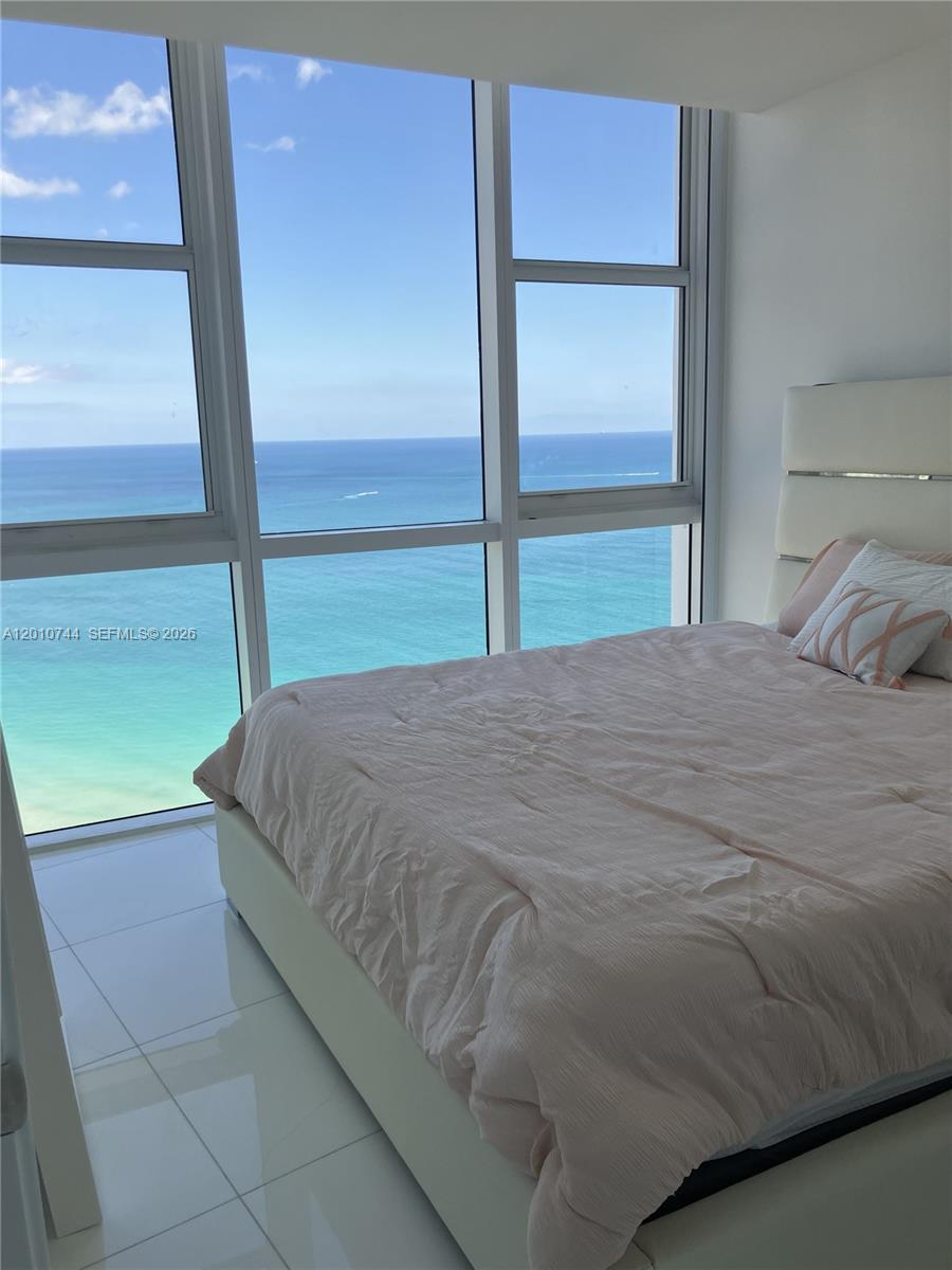 3708 2 / 3 1570 sq. ft. $ 2026-04-30 0 Photo