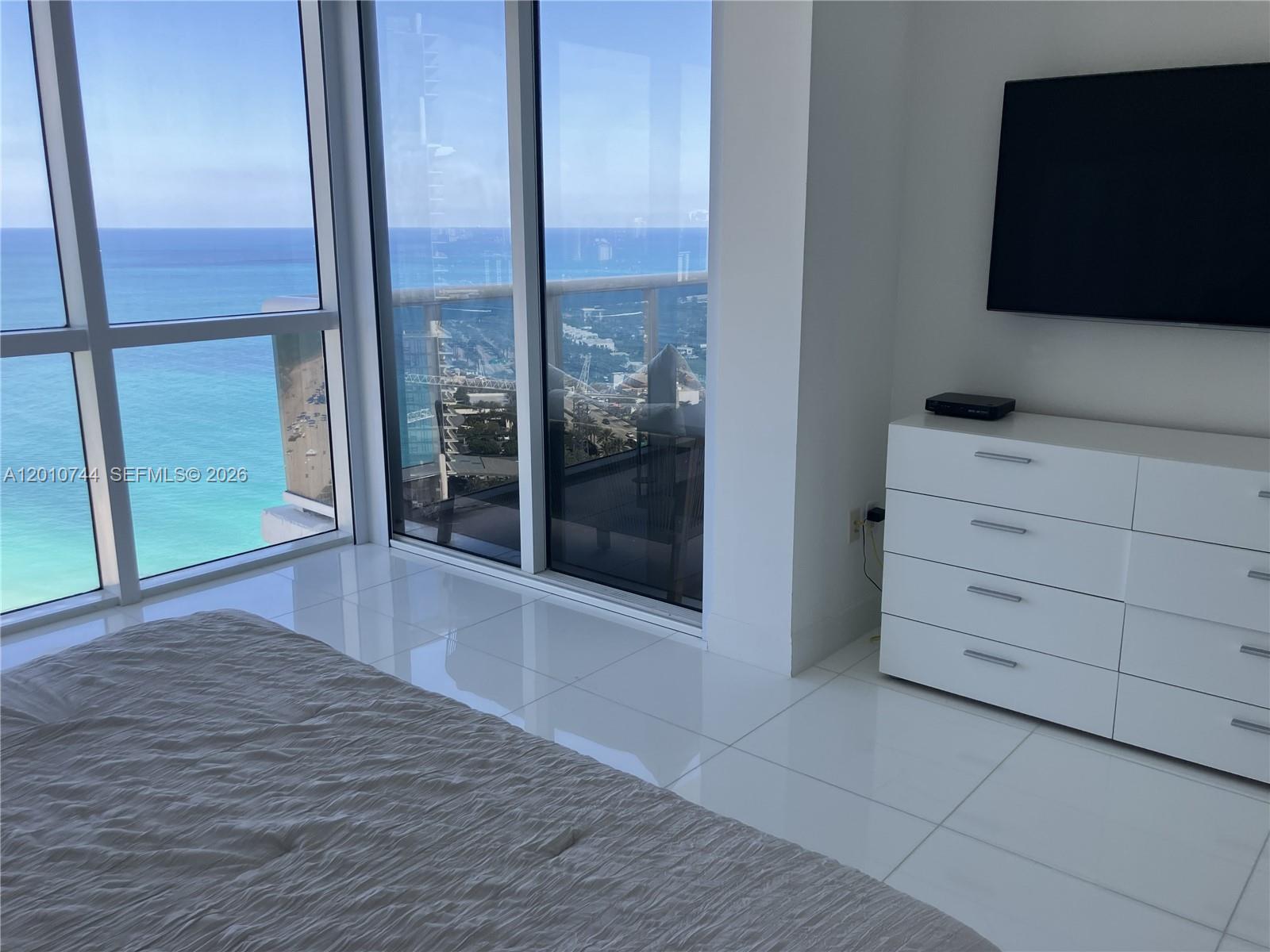 3708 2 / 3 1570 sq. ft. $ 2026-04-30 0 Photo