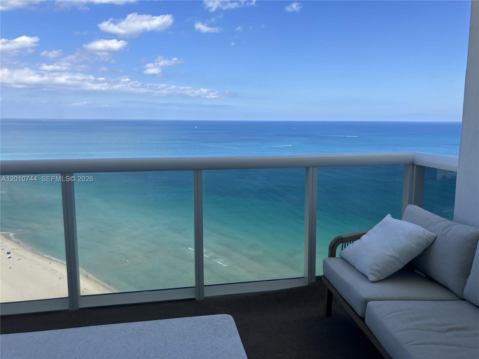 3708 2 / 3 1570 sq. ft. $ 2026-04-30 0 Photo