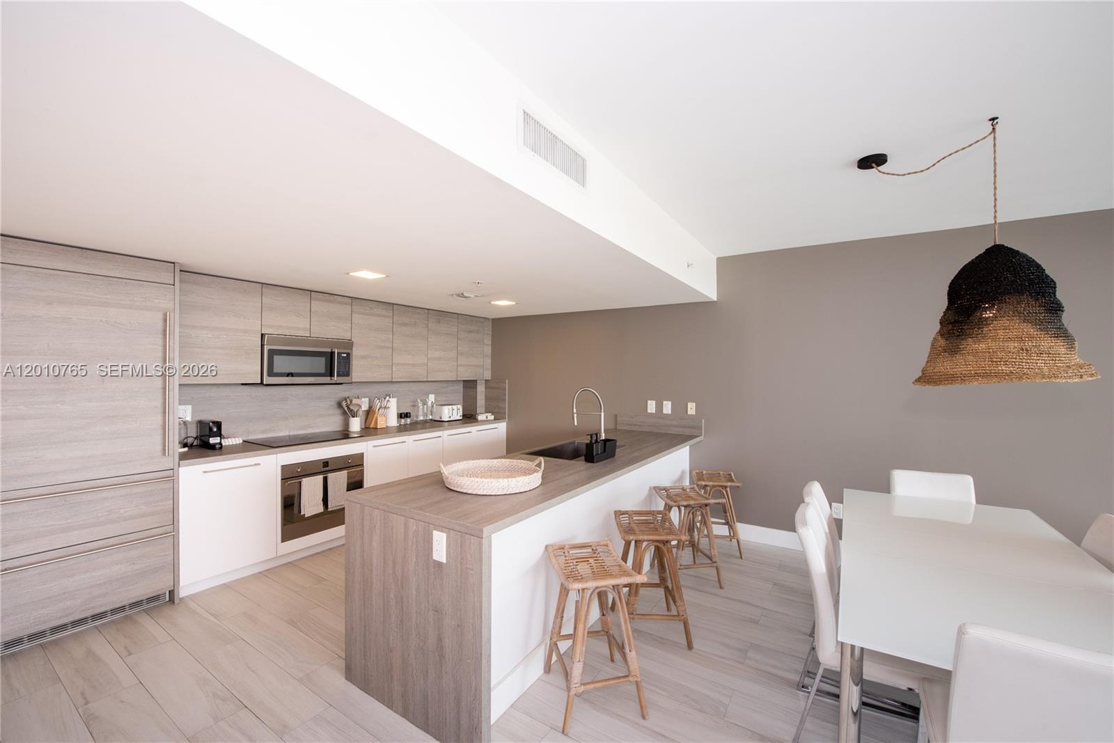 Photo of 400 Sunny Isles Blvd  #1518, Sunny Isles Beach, Florida, 33160 - 
