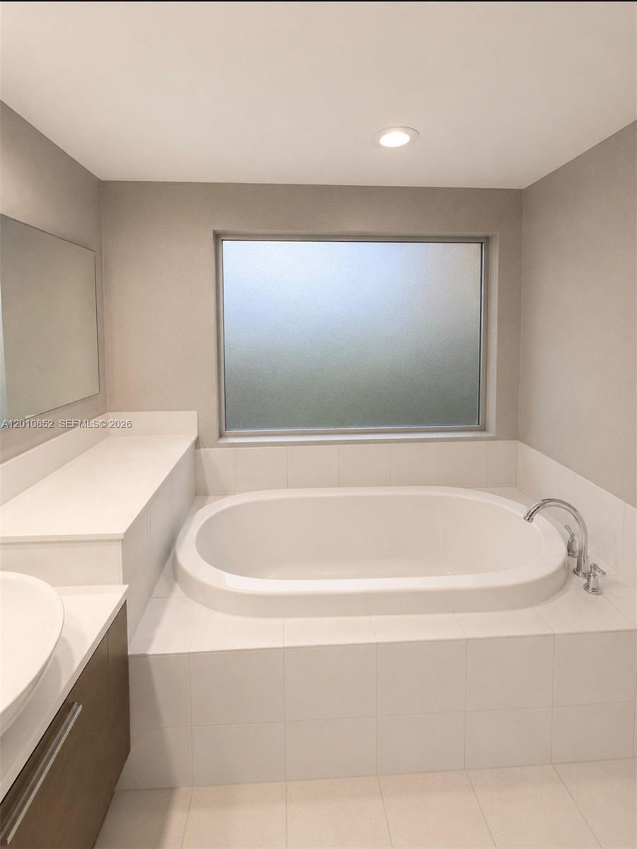 Photo of 2950 188th St  #406, Aventura, Florida, 33180 - 