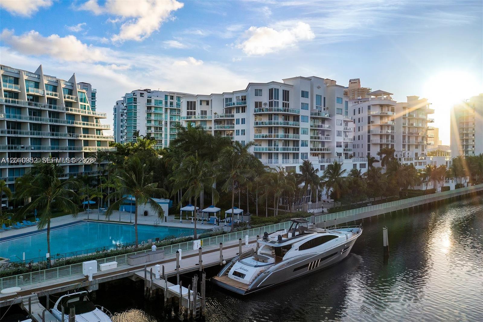 Photo of 2950 188th St  #406, Aventura, Florida, 33180 - 