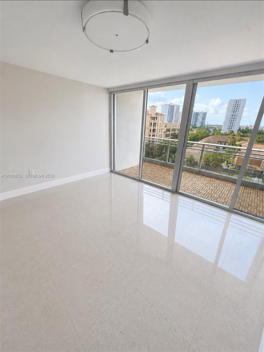 Photo of 2950 188th St  #406, Aventura, Florida, 33180 - 
