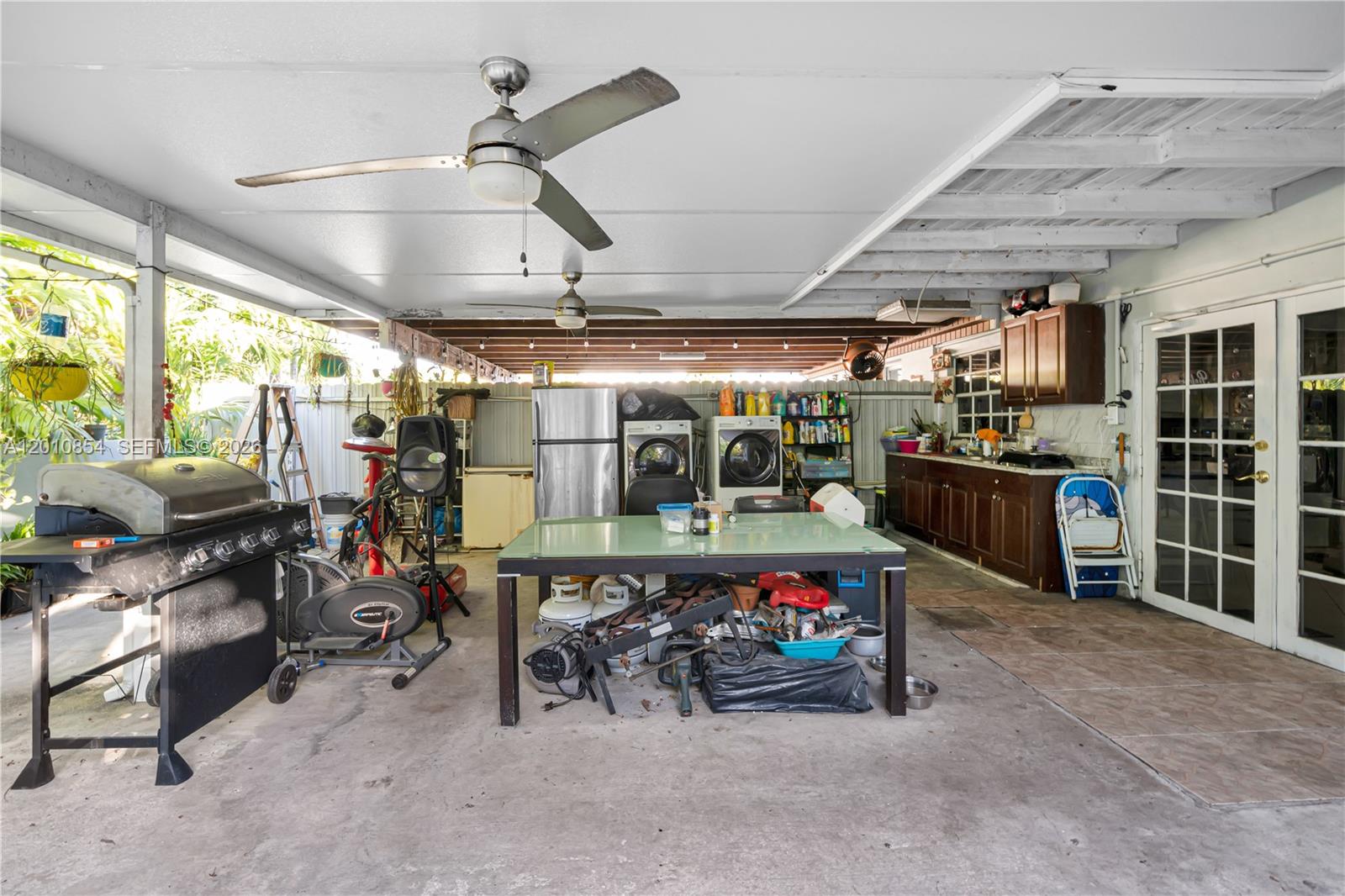 See details / 3156 sq. ft. $ 2026-04-30 0 Photo