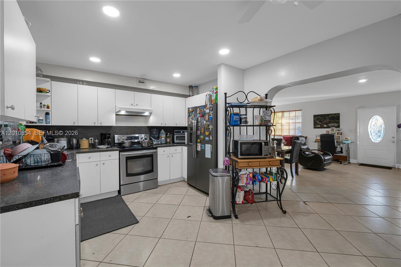 See details / 3156 sq. ft. $ 2026-04-30 0 Photo