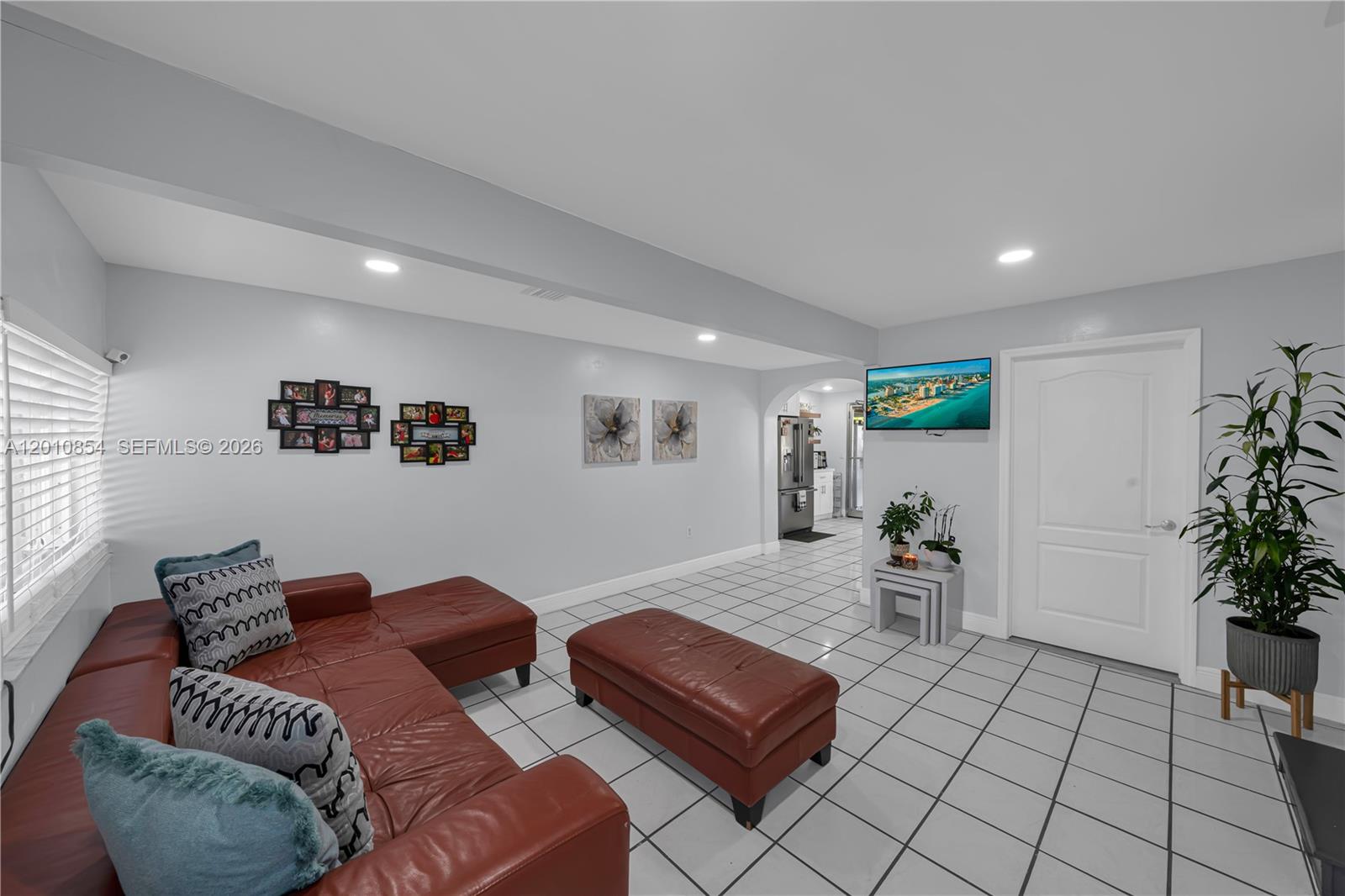 See details / 3156 sq. ft. $ 2026-04-30 0 Photo