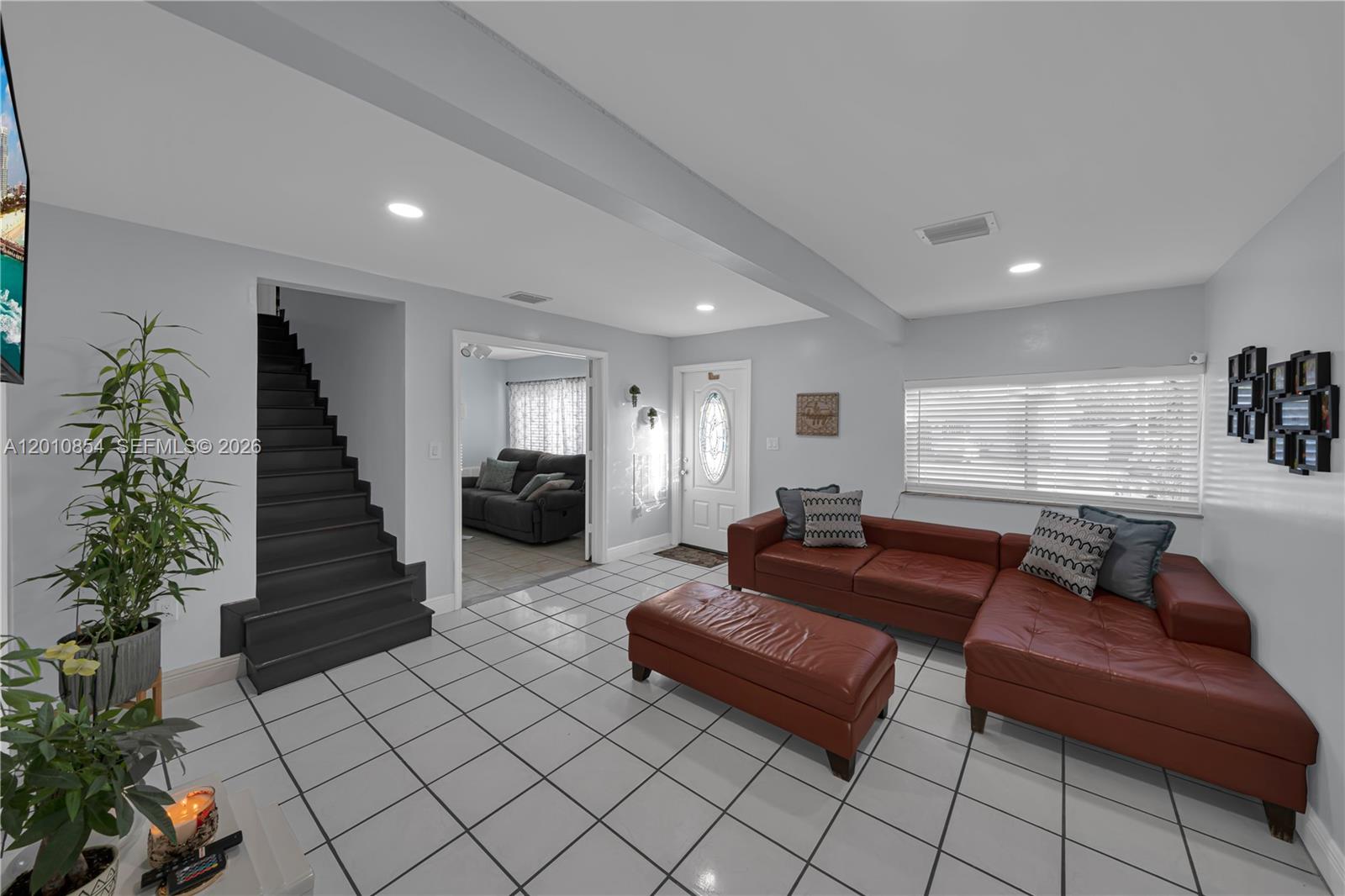 See details / 3156 sq. ft. $ 2026-04-30 0 Photo