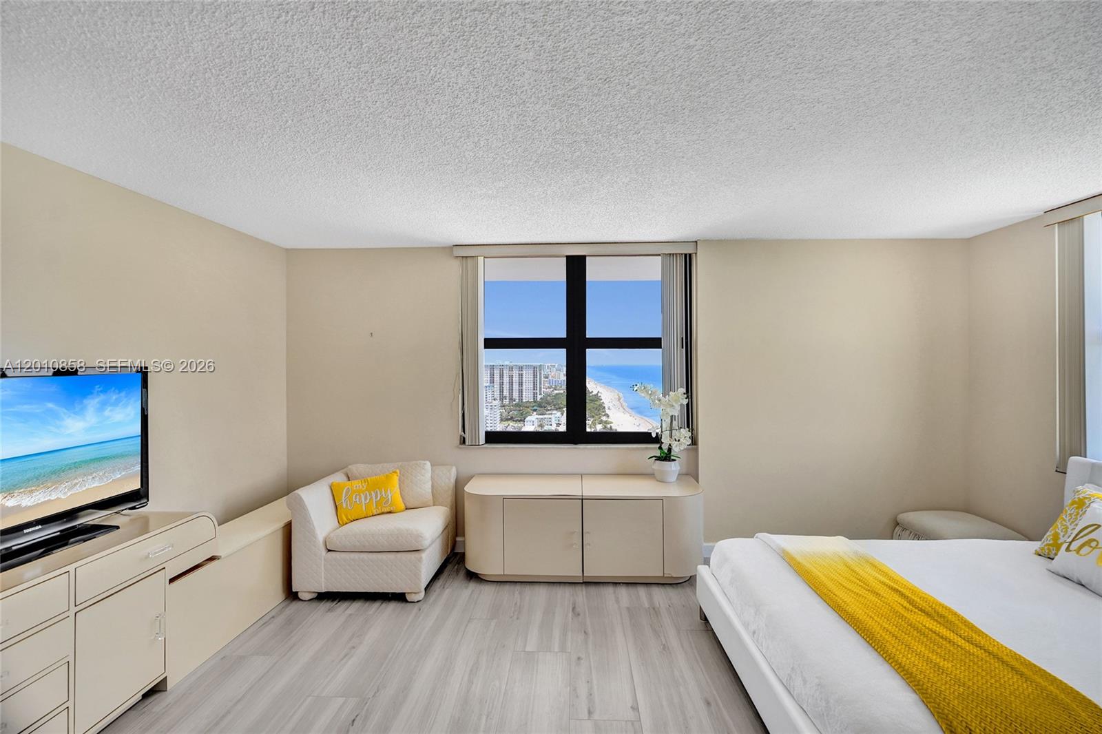 Photo of 2301 Ocean Dr  #2603, Hollywood, Florida, 33019 - 
