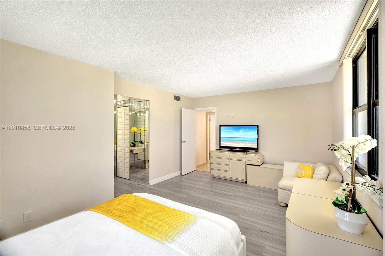 Photo of 2301 Ocean Dr  #2603, Hollywood, Florida, 33019 - 