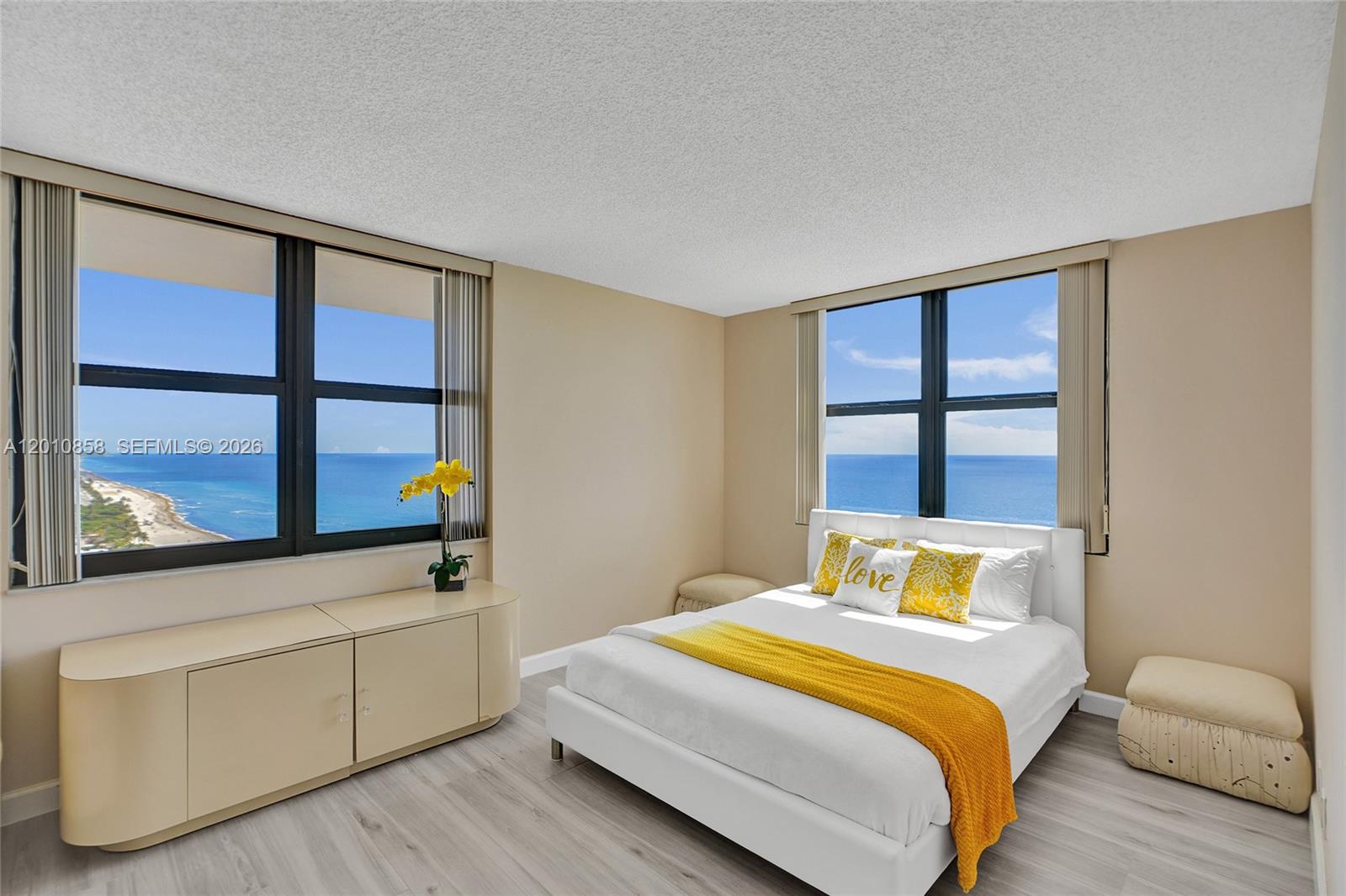 Photo of 2301 Ocean Dr  #2603, Hollywood, Florida, 33019 - 