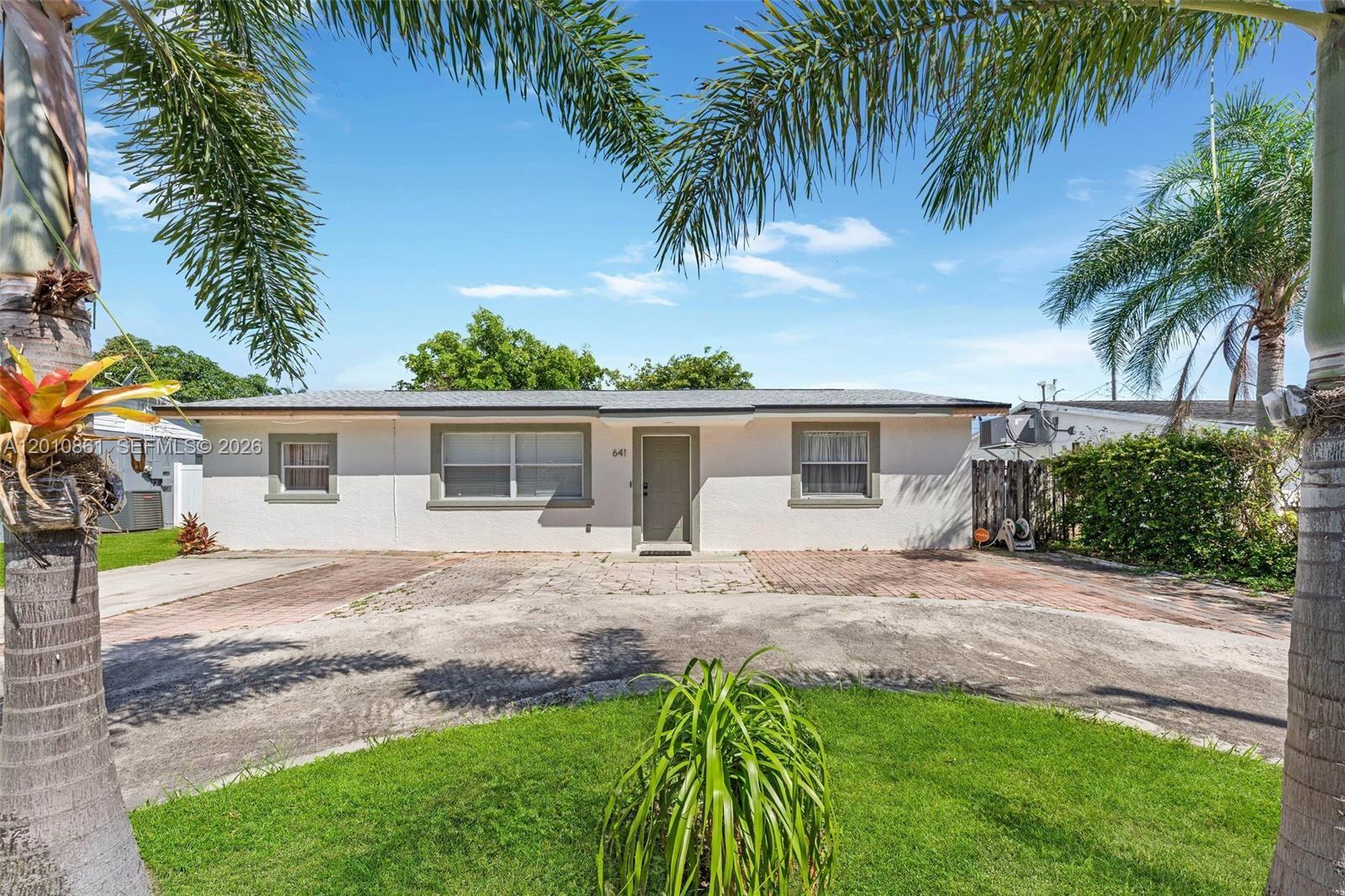 641 3 / 2 1316 sq. ft. $ 2026-04-30 0 Photo