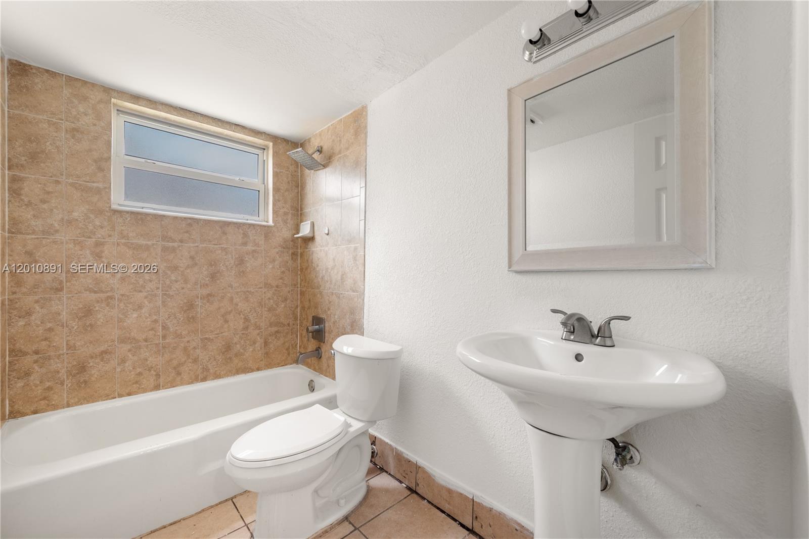   /  4855 sq. ft. $ 2026-04-30 0 Photo