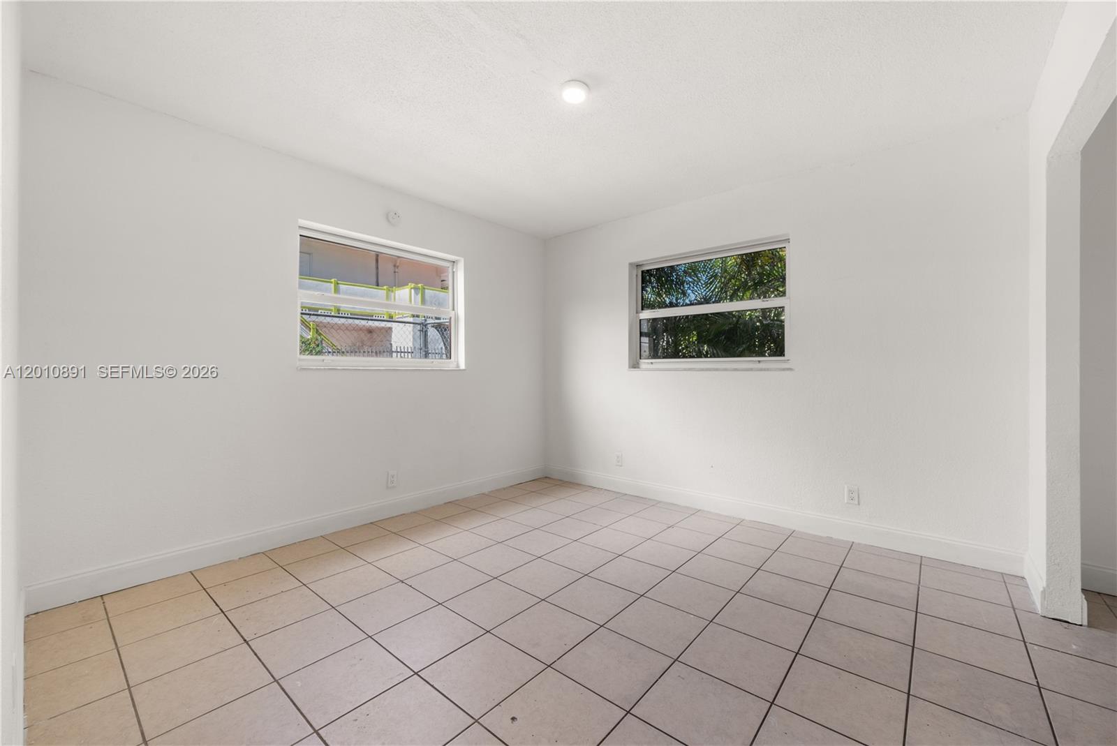   /  4855 sq. ft. $ 2026-04-30 0 Photo