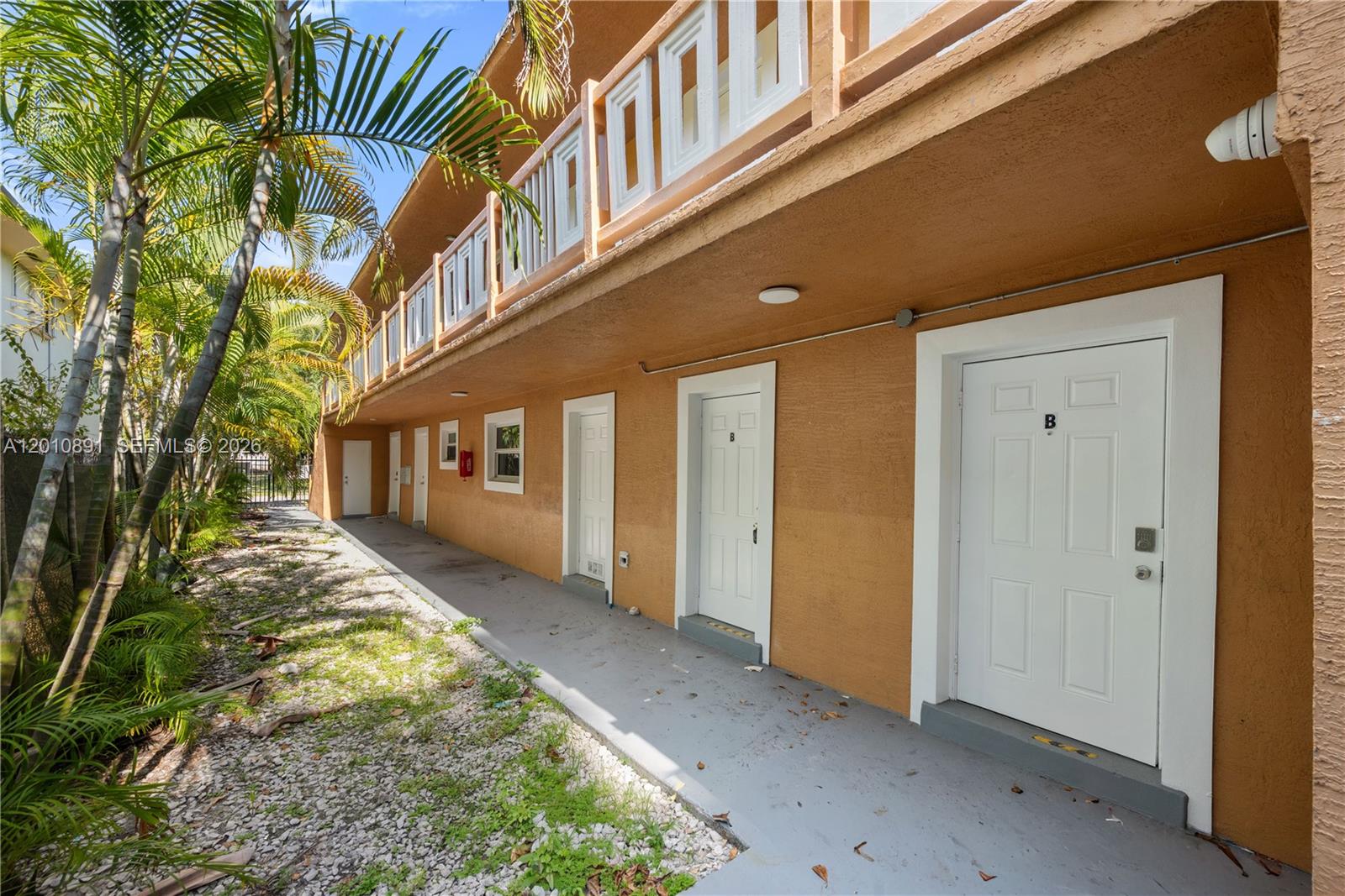   /  4855 sq. ft. $ 2026-04-30 0 Photo