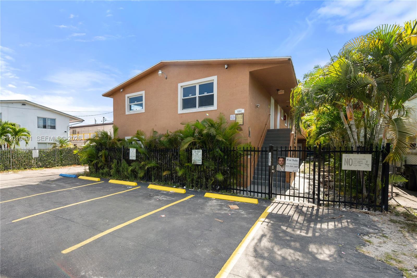   /  4855 sq. ft. $ 2026-04-30 0 Photo