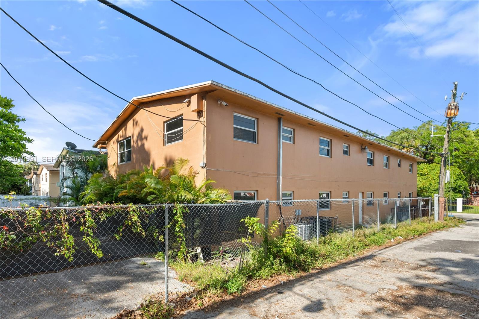  /  4855 sq. ft. $ 2026-04-30 0 Photo