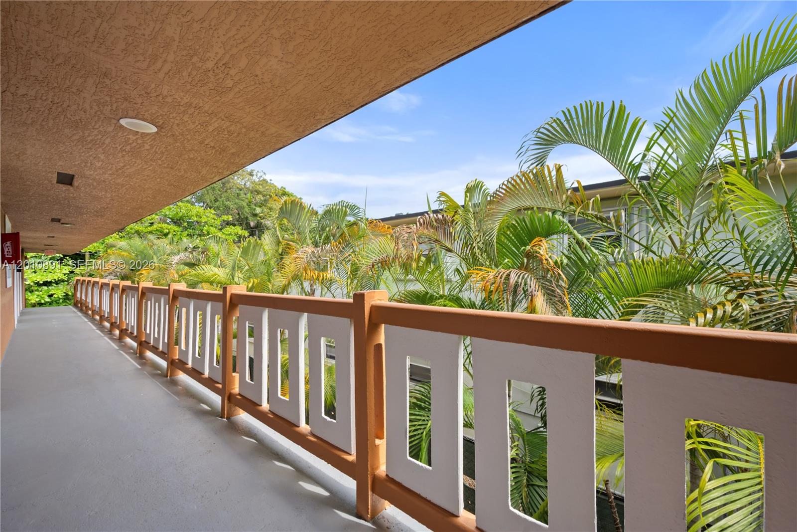   /  4855 sq. ft. $ 2026-04-30 0 Photo