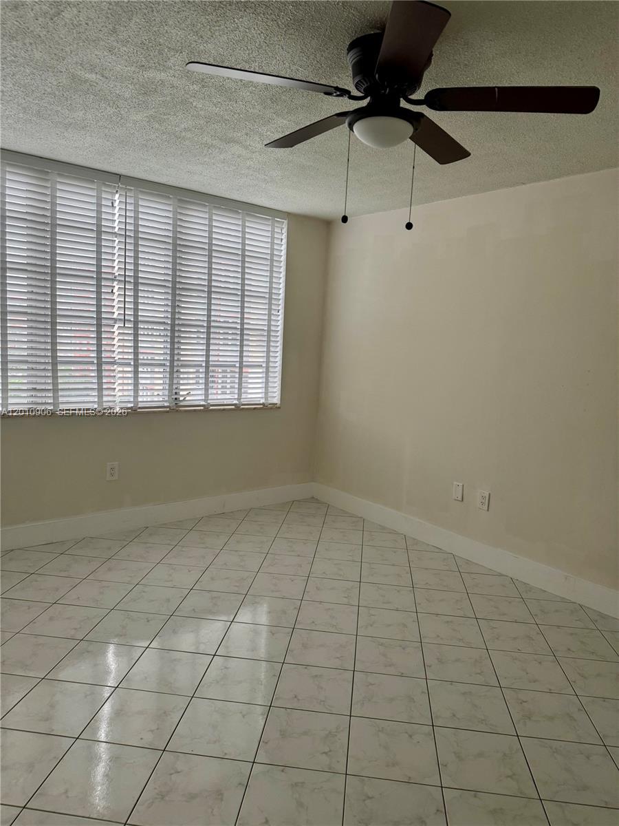 505-1 2 / 2 1036 sq. ft. $ 2026-05-22 0 Photo
