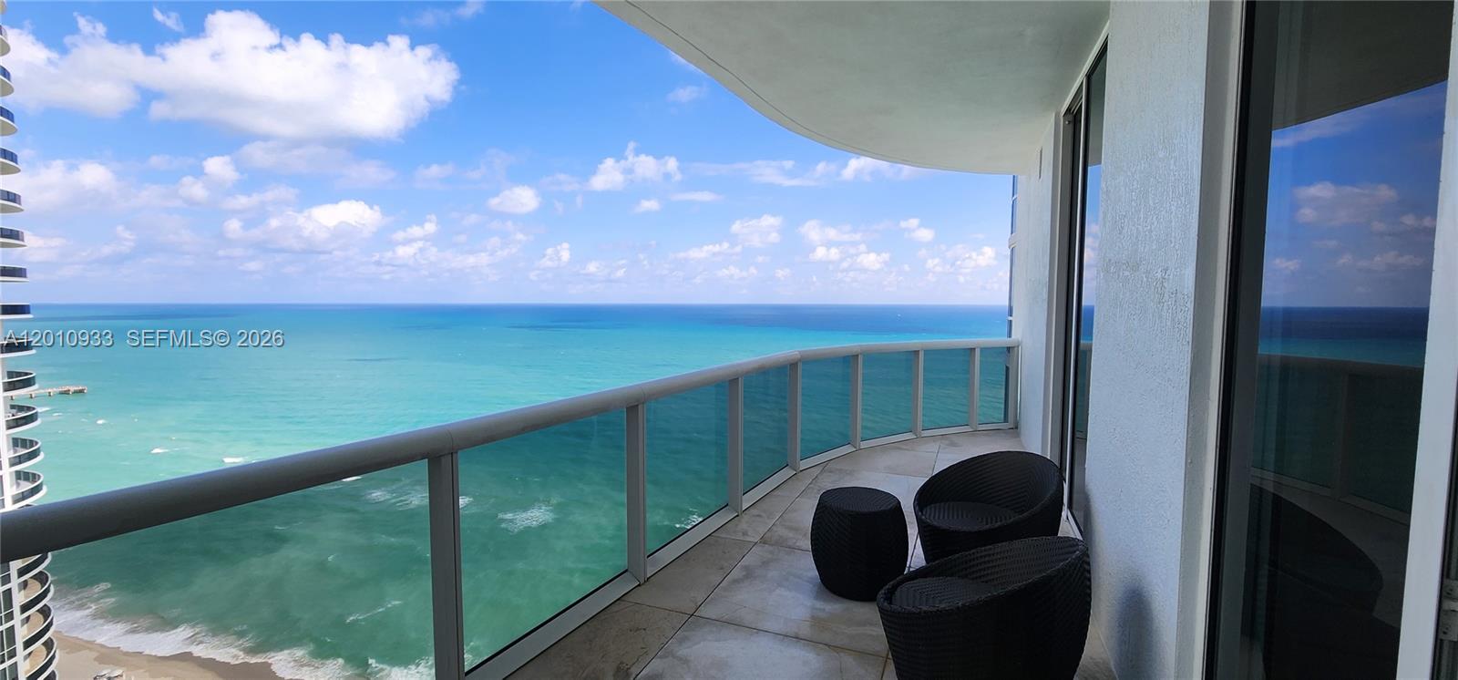 See details 2802 3 / 4 1974 sq. ft. $ 2026-04-30 0 Photo