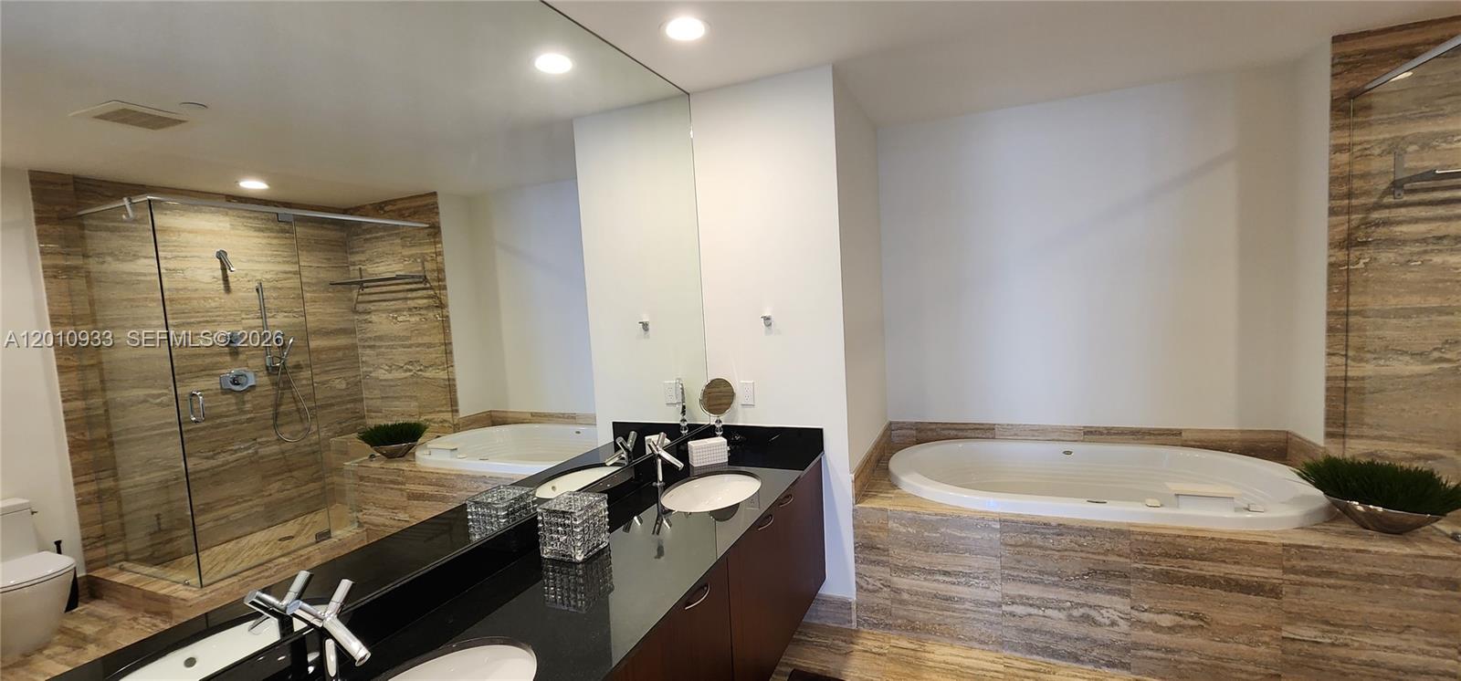 See details 2802 3 / 4 1974 sq. ft. $ 2026-04-30 0 Photo