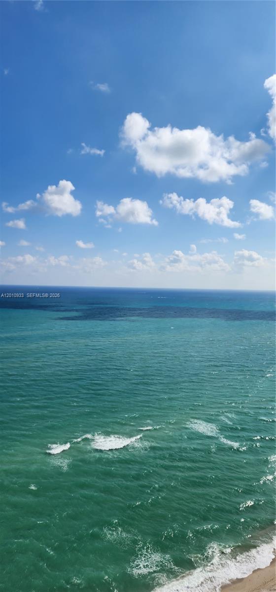 See details 2802 3 / 4 1974 sq. ft. $ 2026-04-30 0 Photo