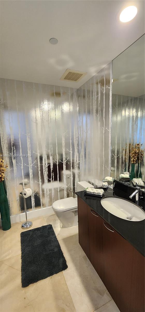 See details 2802 3 / 4 1974 sq. ft. $ 2026-04-30 0 Photo