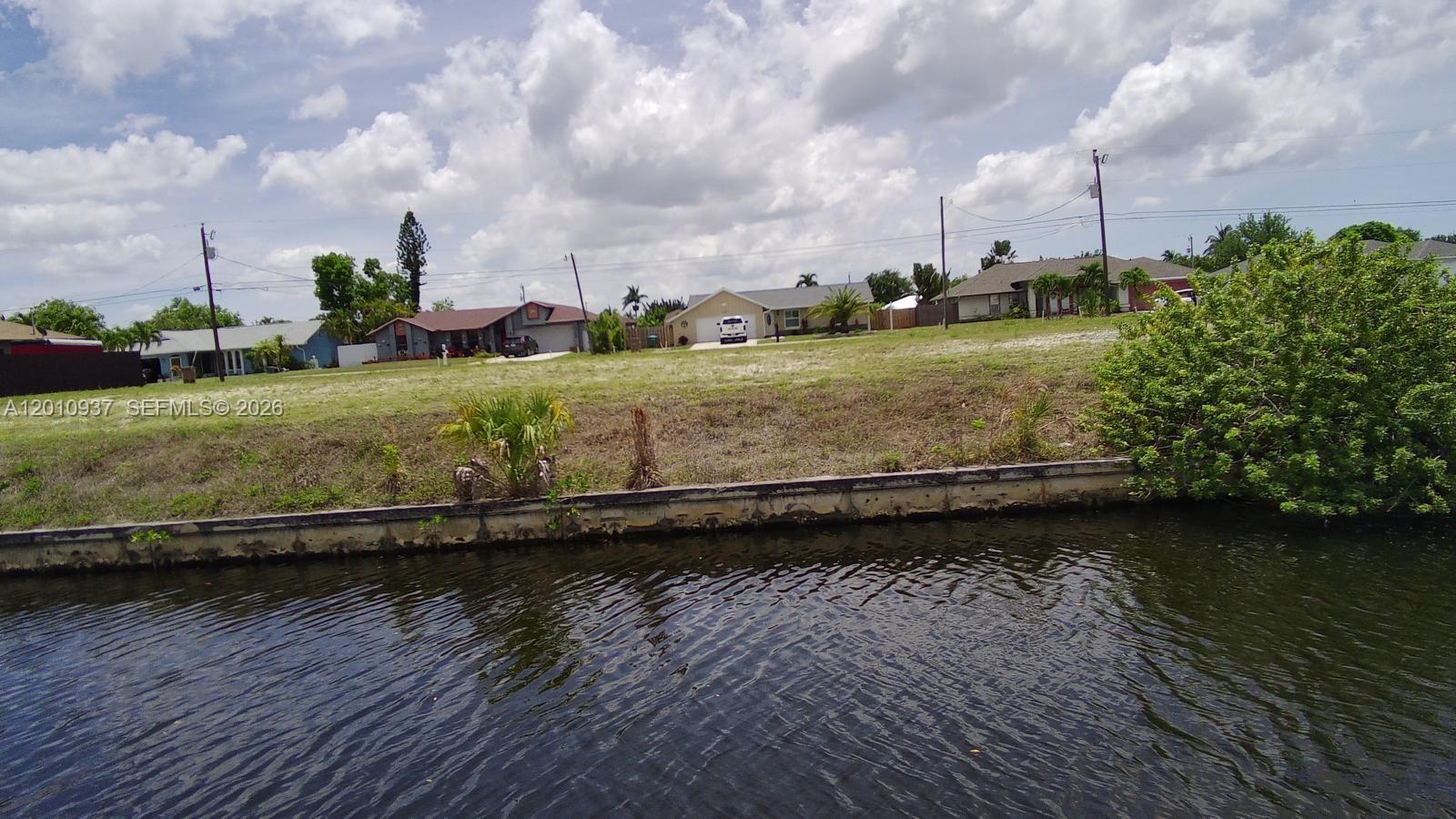  /   sq. ft. $ 2026-04-30 0 foto