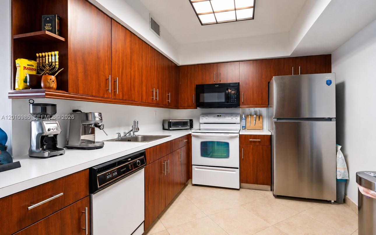 Photo of 3600 Mystic Pointe Dr  #1209, Aventura, Florida, 33180 - 