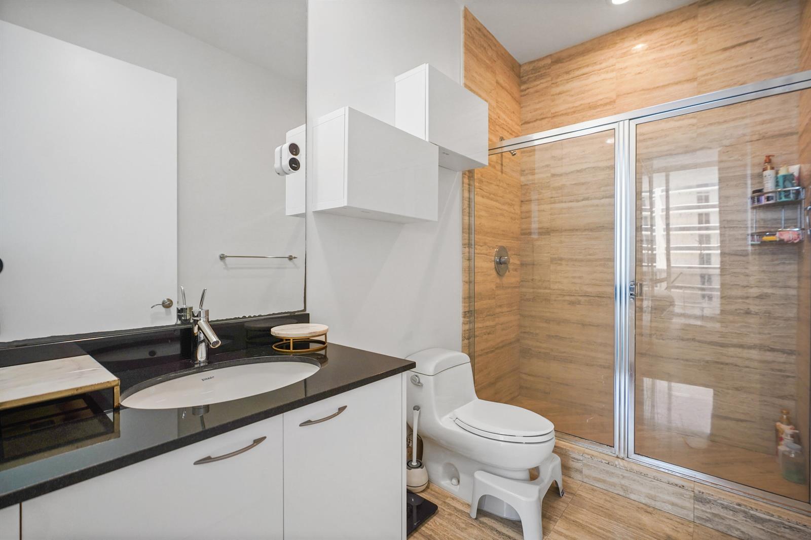 Ver detalles 3902 3 / 1979 sq. ft. $ 2026-06-18 0 foto
