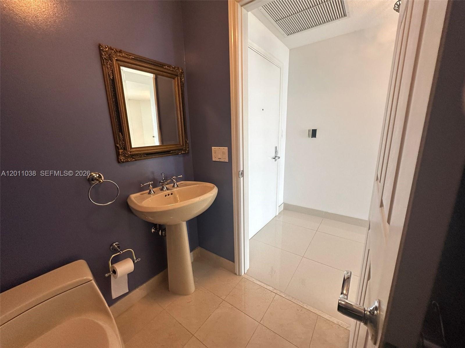 Photo of 6001 Ocean Dr  #503, Hollywood, Florida, 33019 - 