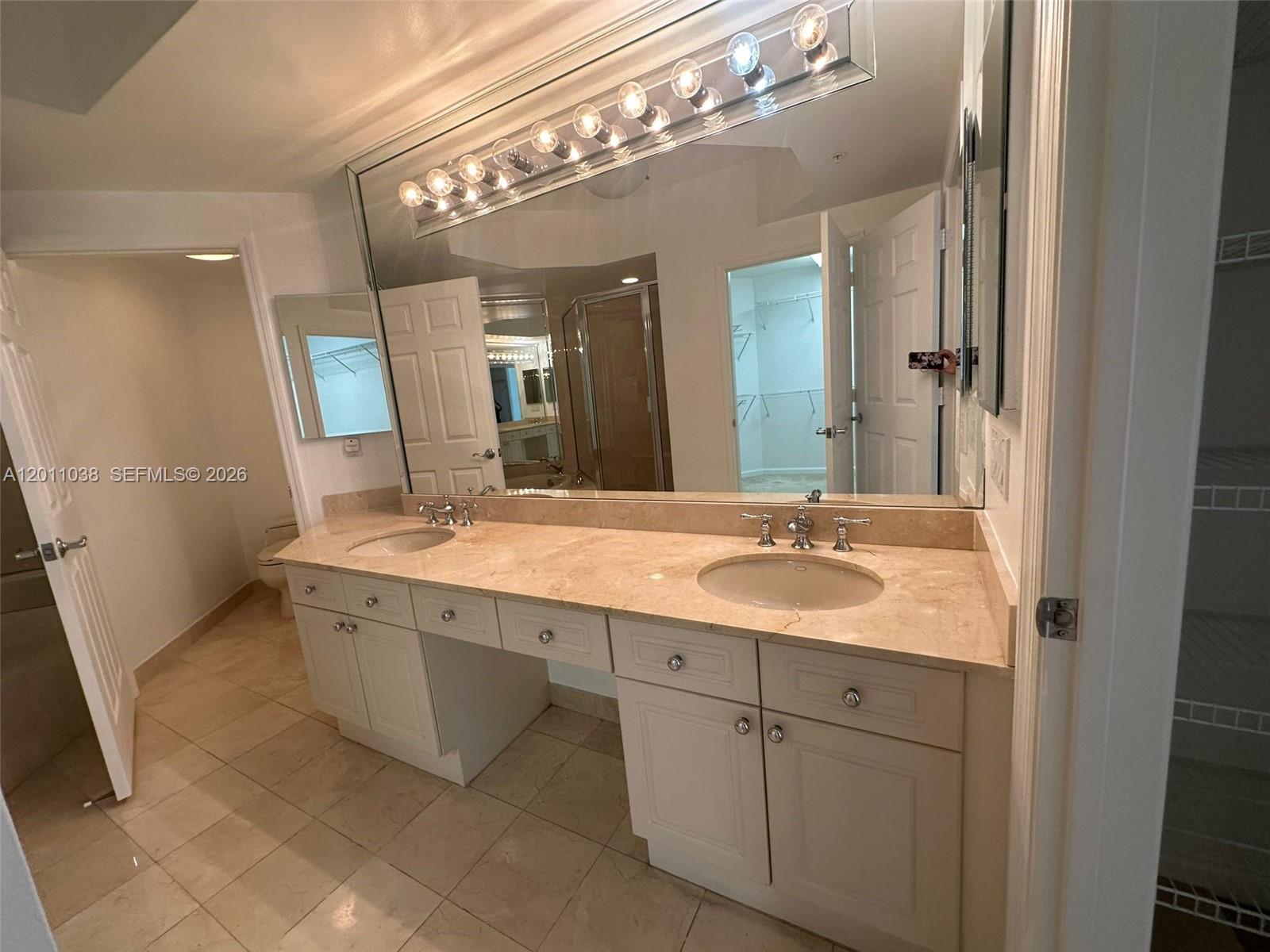 Photo of 6001 Ocean Dr  #503, Hollywood, Florida, 33019 - 