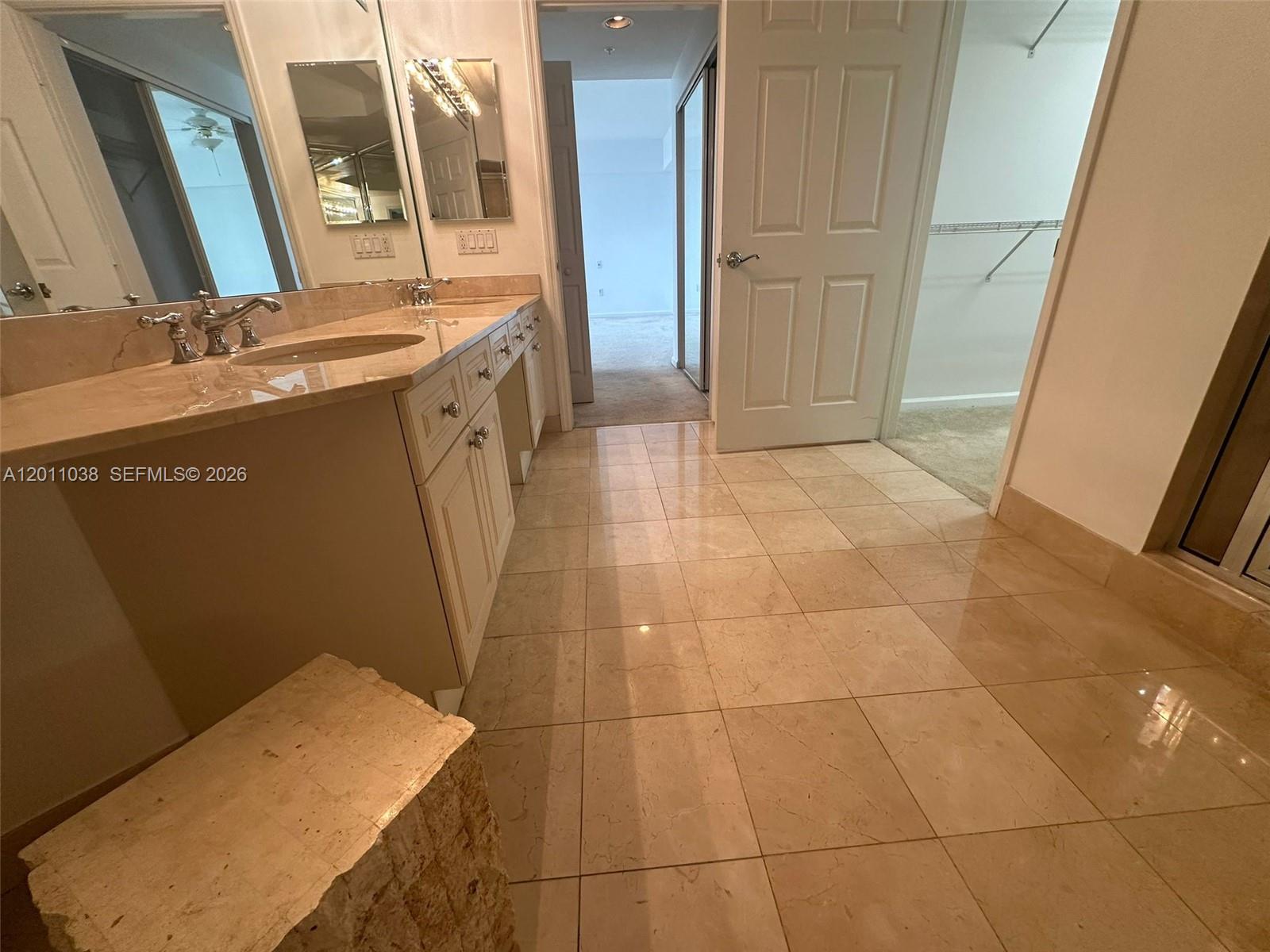 Photo of 6001 Ocean Dr  #503, Hollywood, Florida, 33019 - 