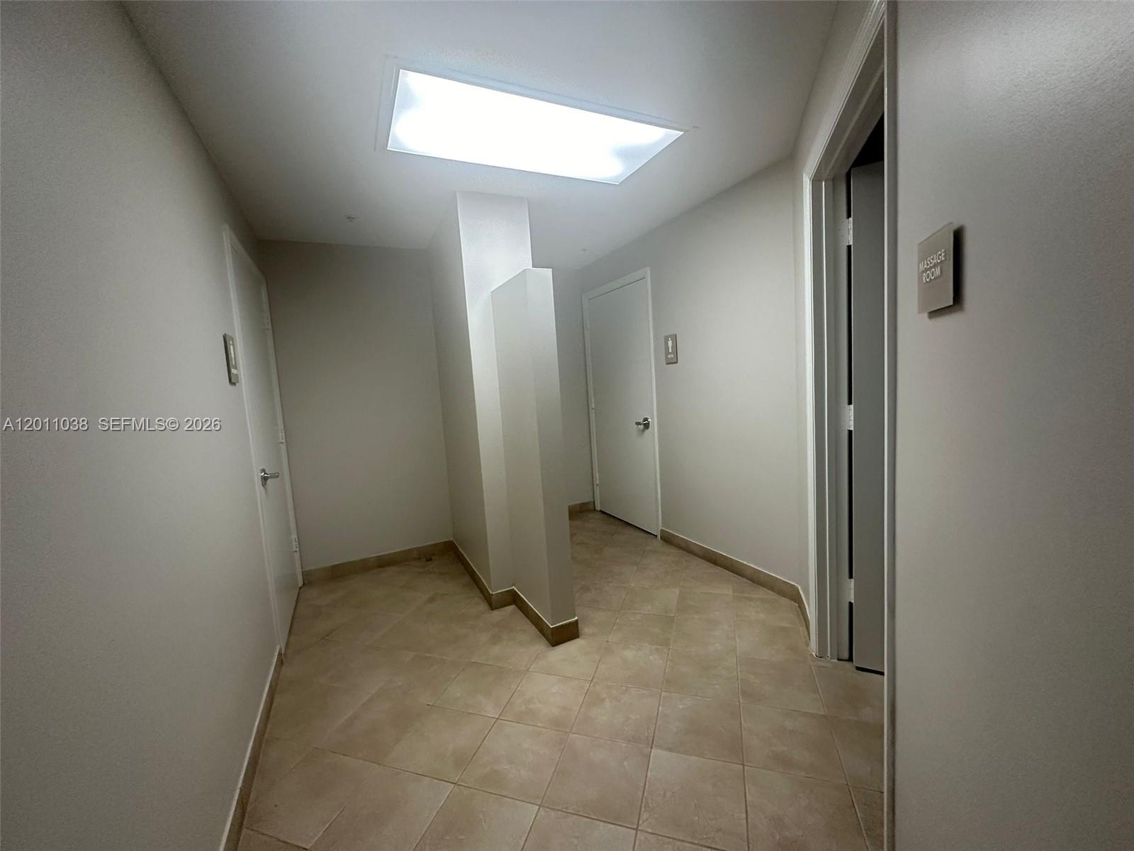 Photo of 6001 Ocean Dr  #503, Hollywood, Florida, 33019 - 
