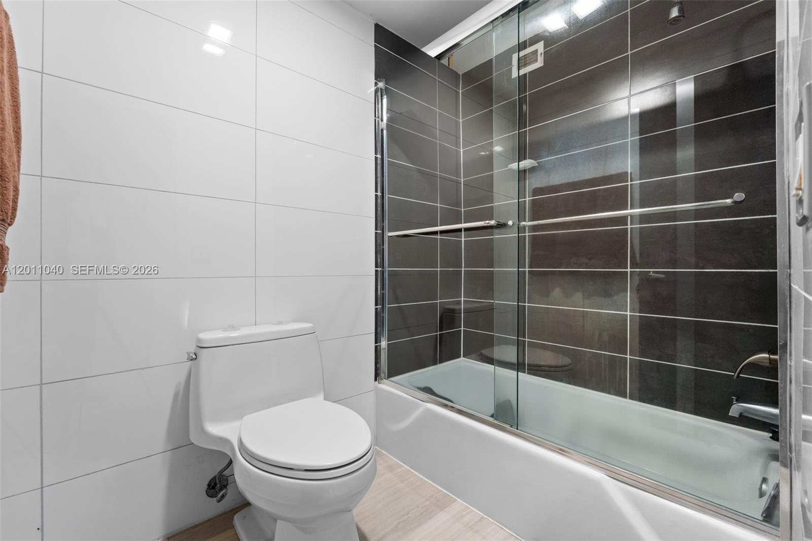 Photo of 1825 Ocean Drive  #PH-9, Hallandale Beach, Florida, 33009 - 