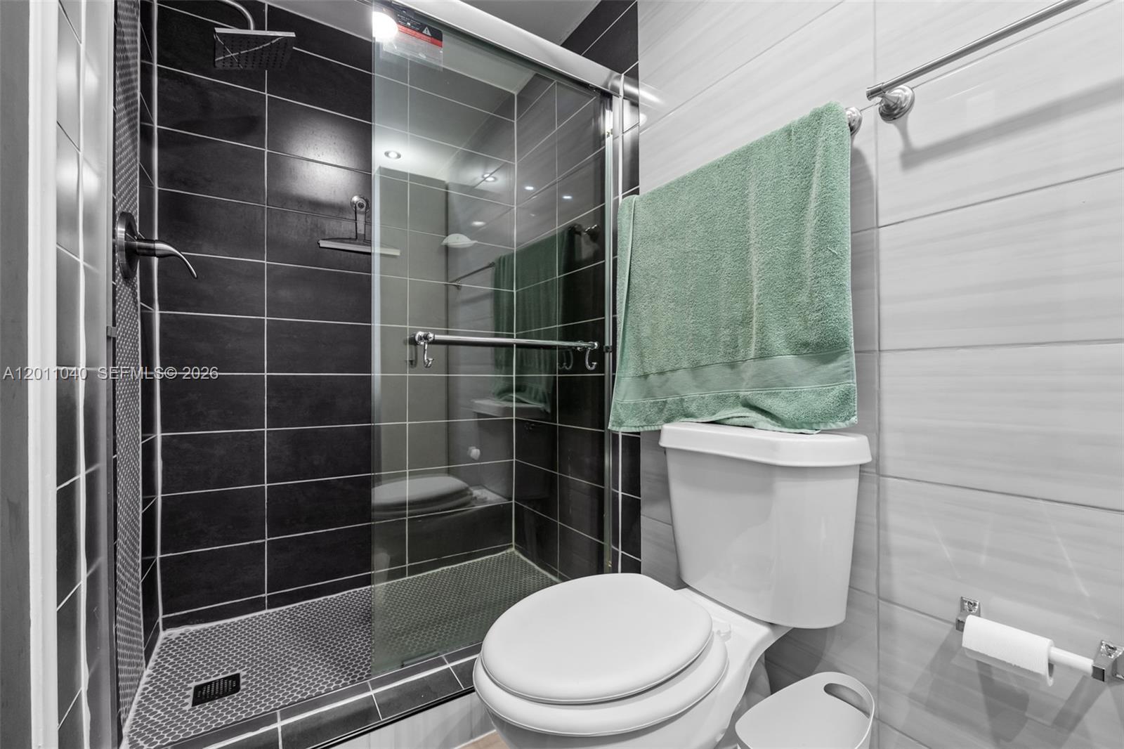 Photo of 1825 Ocean Drive  #PH-9, Hallandale Beach, Florida, 33009 - 