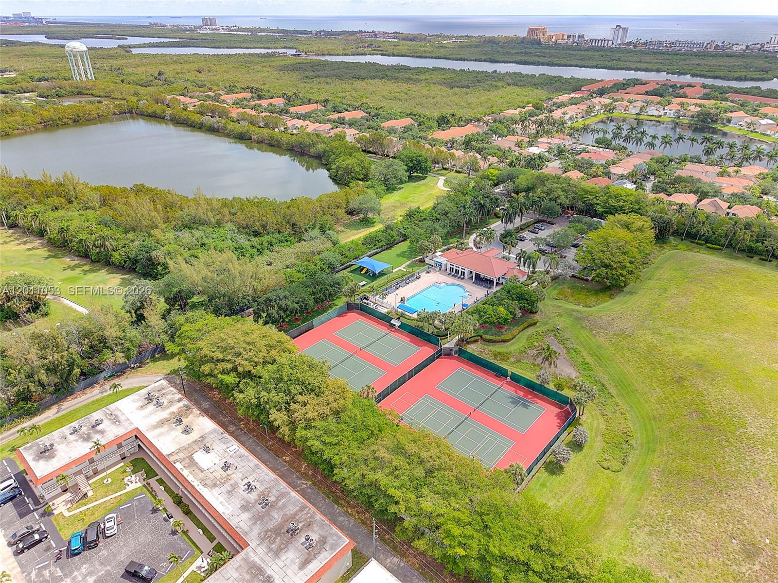 Photo of 1640 Weeping Willow Way  (1640), Hollywood, Florida, 33019 - 