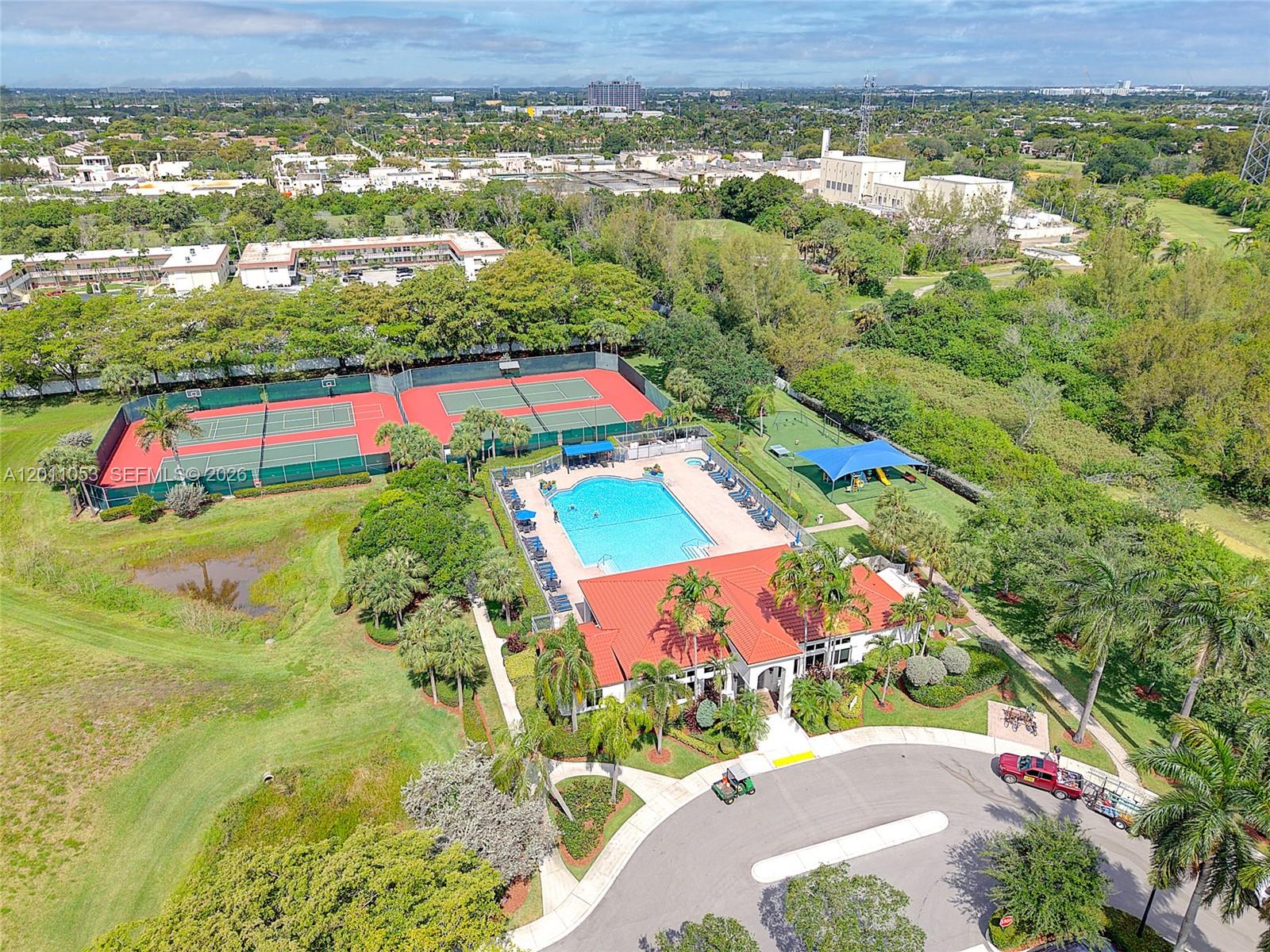 Photo of 1640 Weeping Willow Way  (1640), Hollywood, Florida, 33019 - 