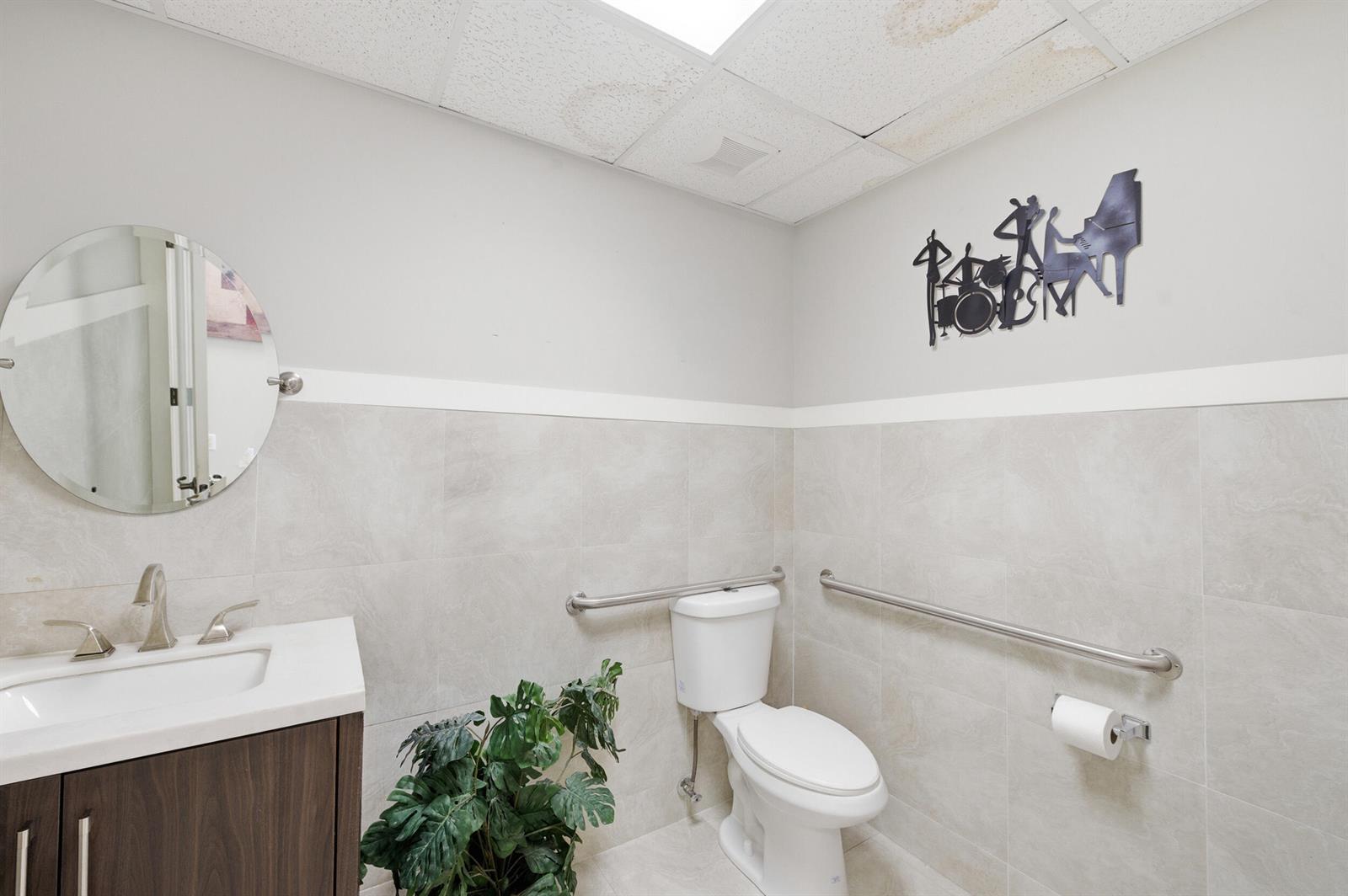 Ver detalles 4650-44 / 0 sq. ft. $ 2026-06-15 0 foto