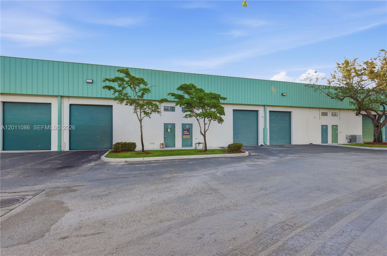   /   sq. ft. $ 2026-05-01 0 Photo