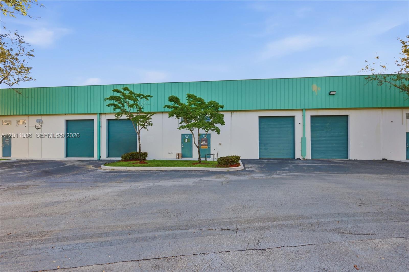   /   sq. ft. $ 2026-05-01 0 Photo