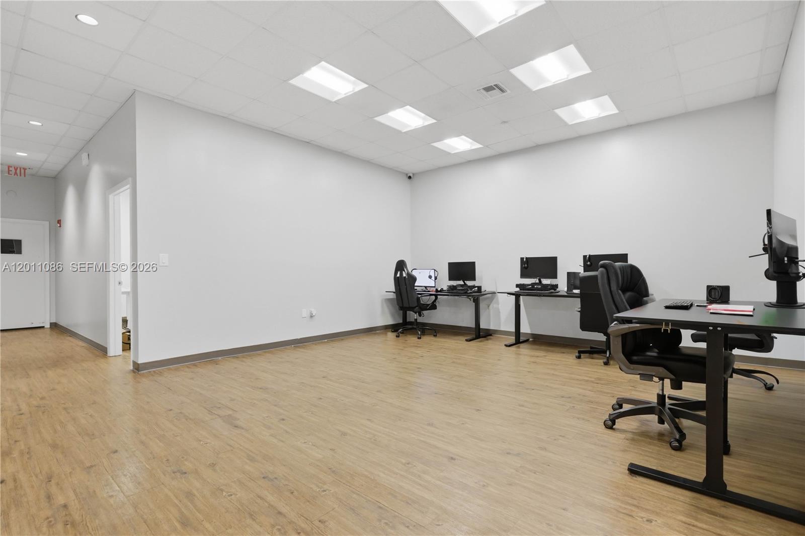   /   sq. ft. $ 2026-05-01 0 Photo