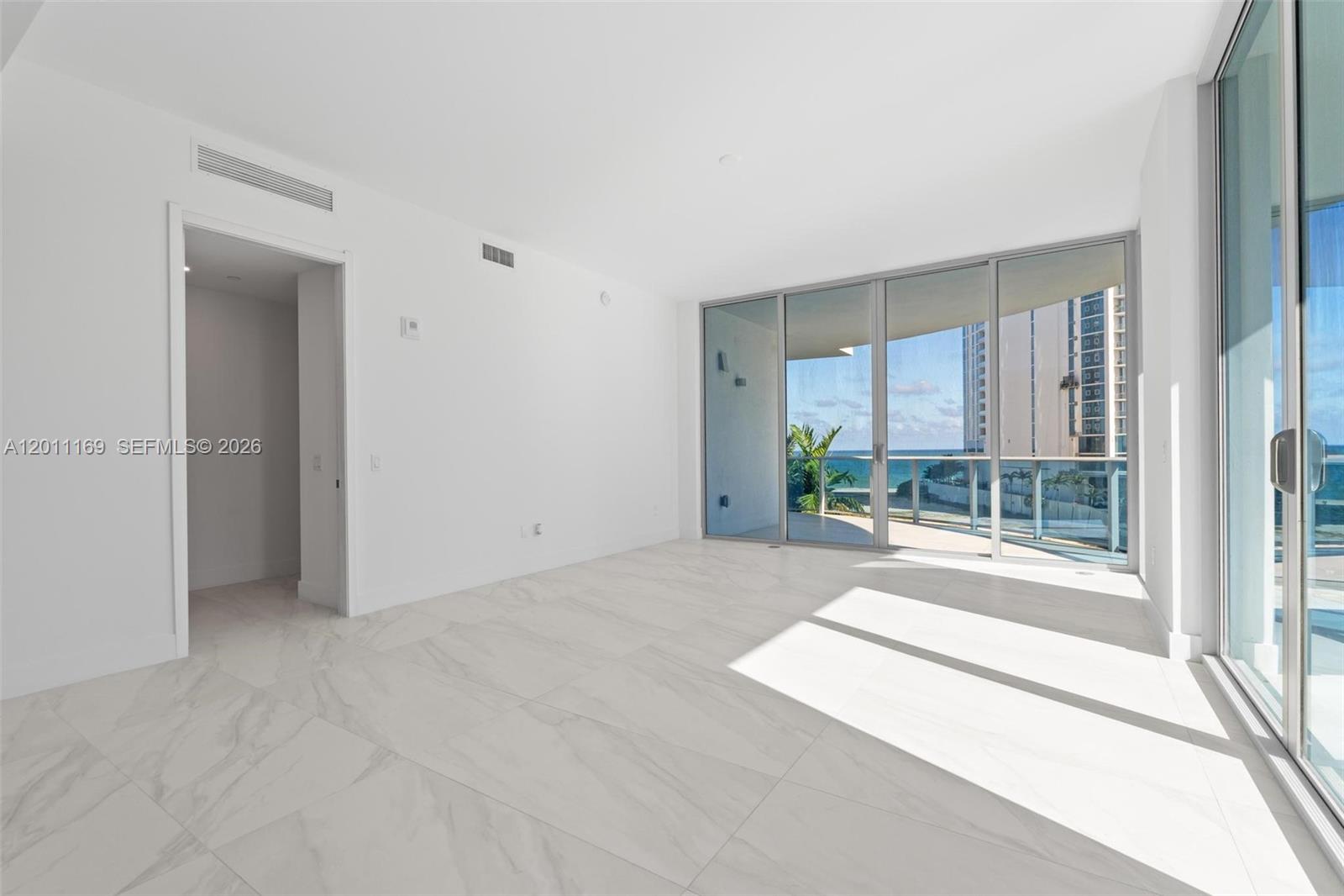 501 3 / 4 1964 sq. ft. $ 2026-05-01 0 Photo