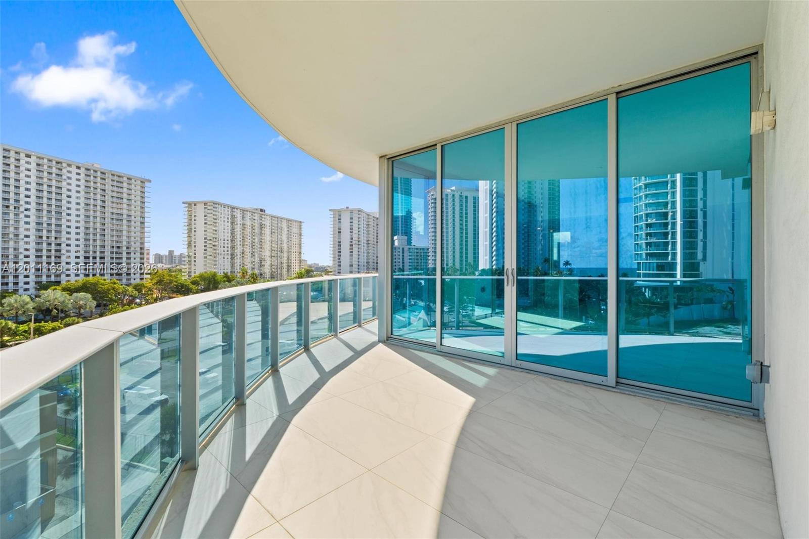 501 3 / 4 1964 sq. ft. $ 2026-05-01 0 Photo