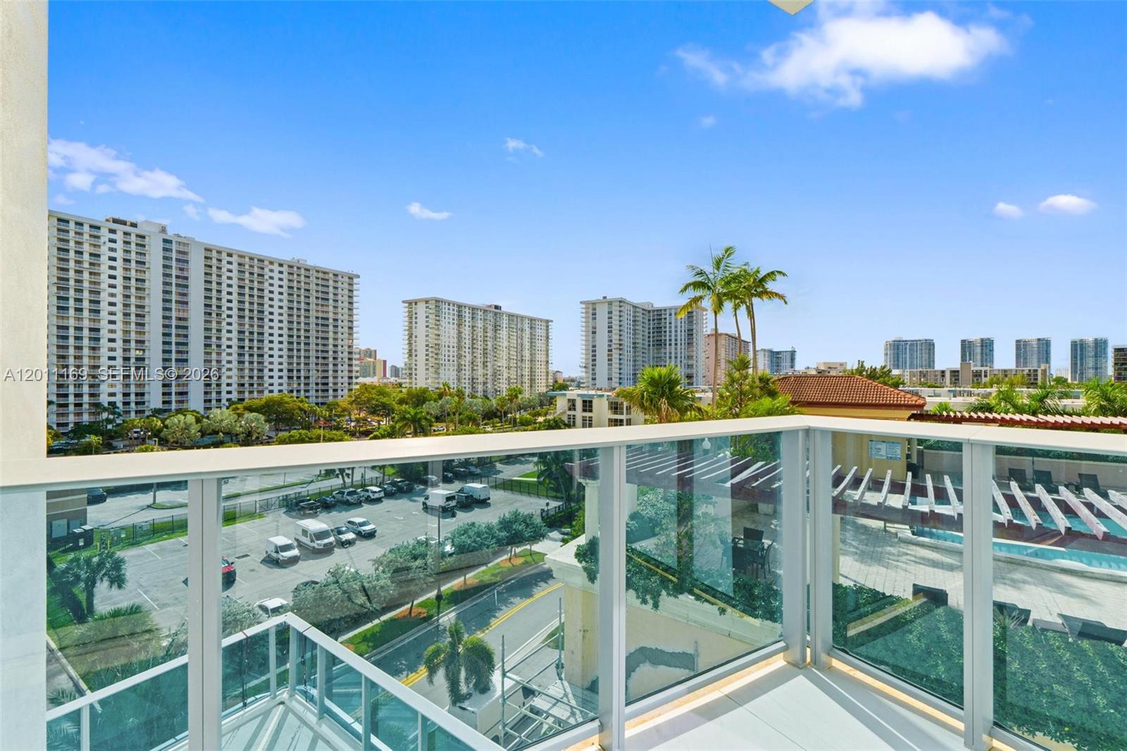 501 3 / 4 1964 sq. ft. $ 2026-05-01 0 Photo
